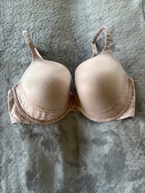 Victoria's Secret Blush Nude Lace-Trim lined perfect coverage bra